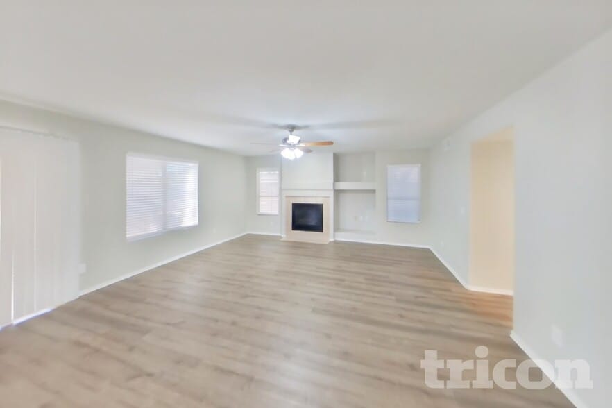 Building Photo - 16191 N 157th Dr