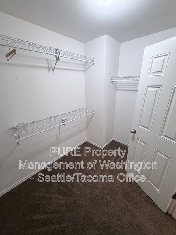 Building Photo - 1725 SW 346th Pl