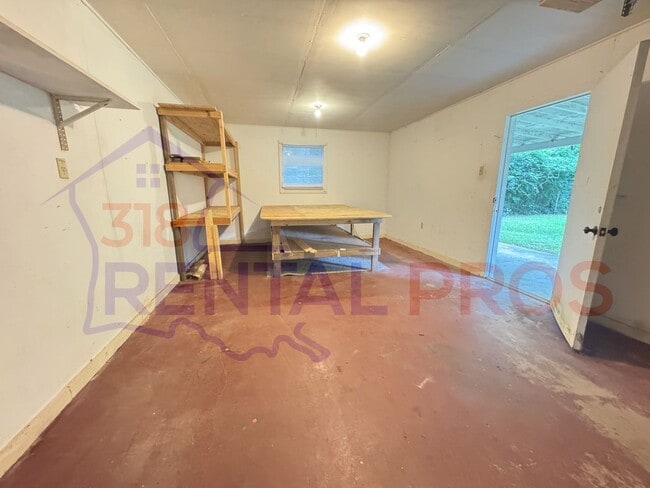 Building Photo - 3 Bed, 1 Bath Home in Ruston