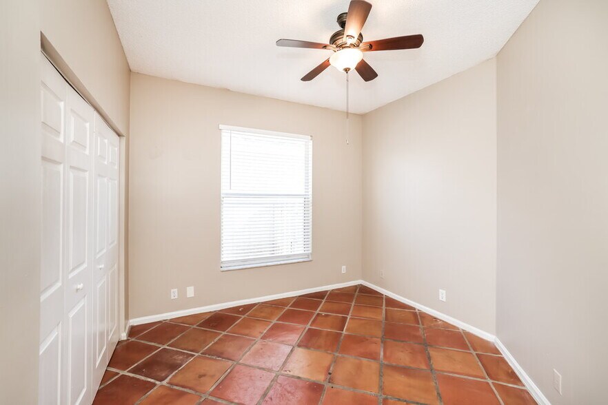 Building Photo - 12292 Sunset Point Ln