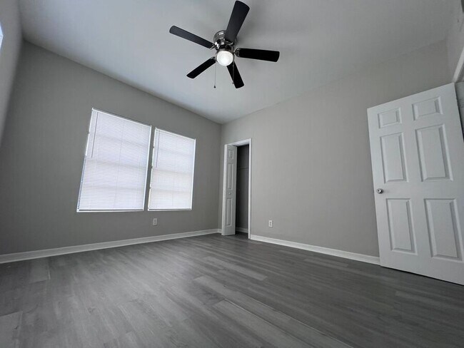 Building Photo - 163 Ave A SE