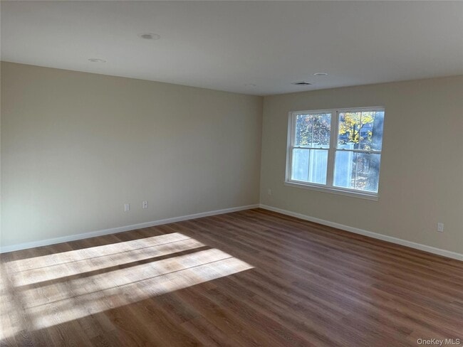 Building Photo - 32 Montgomery St