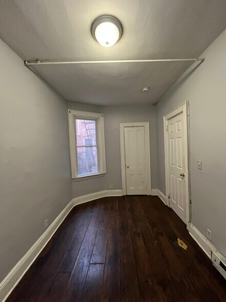 Building Photo - 391 Avenue C