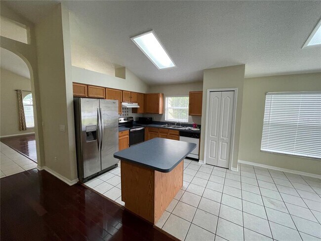 Building Photo - 4219 Andover Cay Blvd
