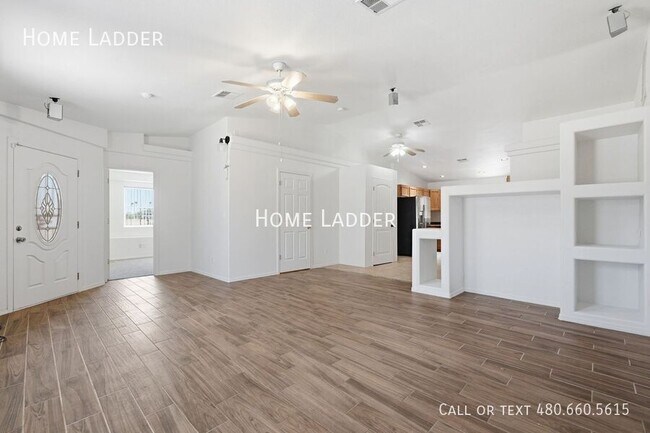 Building Photo - 10452 W Arivaca Dr