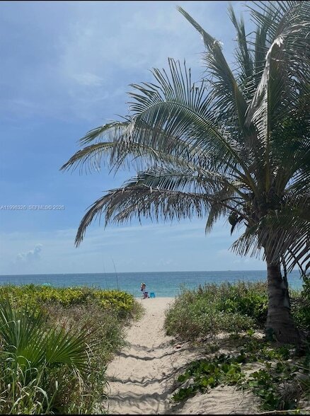 Building Photo - 1480 S Ocean Blvd