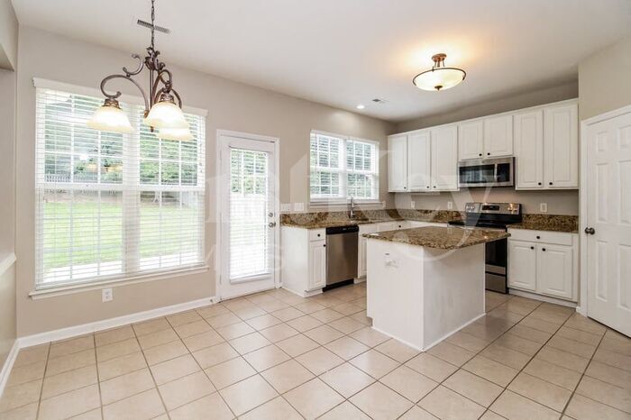 Building Photo - 4559 Fairport Ct