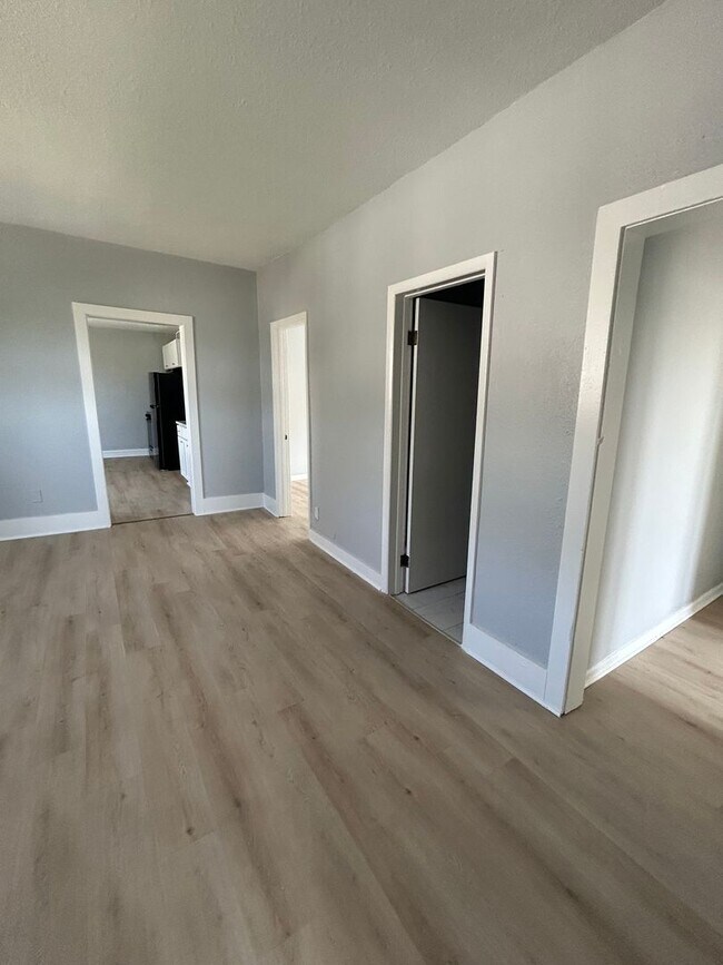 Building Photo - 1510 57th St