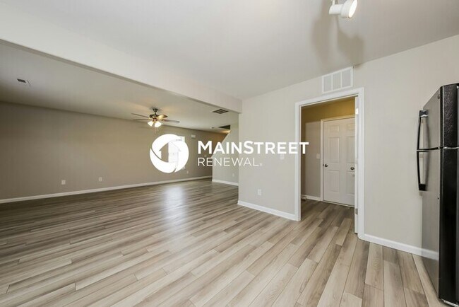 Building Photo - 3 Bedroom Pet-Friendly Home in Winston-Salem, NC with Main Street Renewal