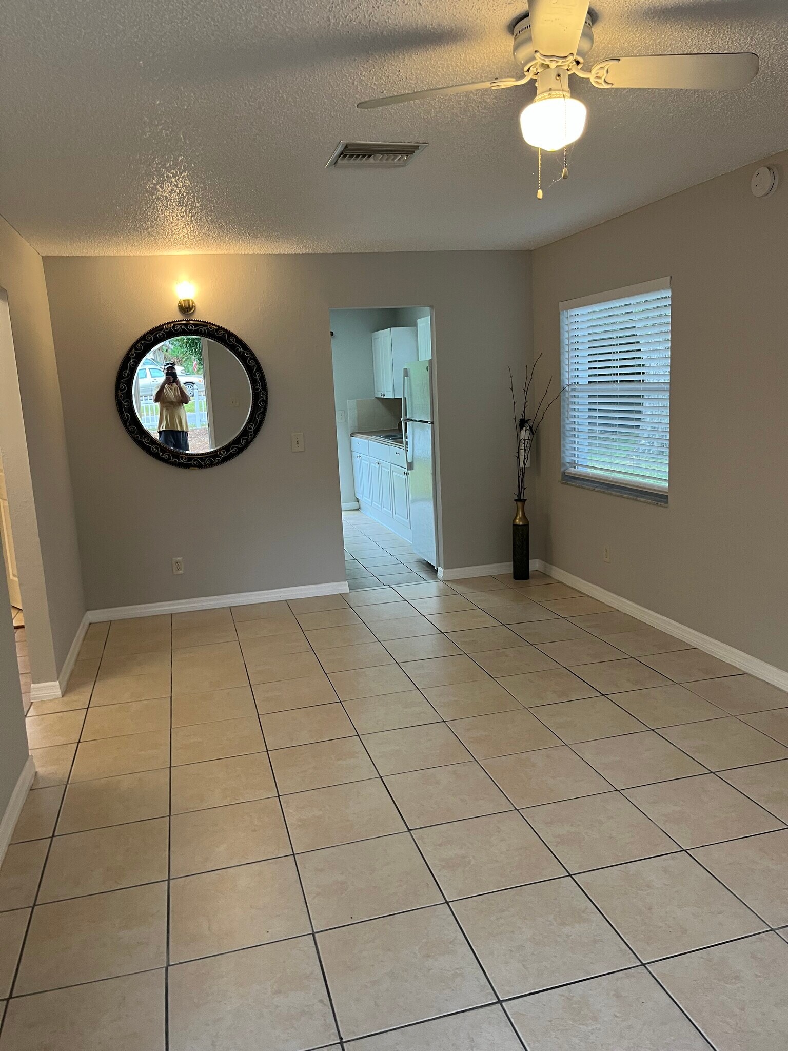 Building Photo - 625 Wildwood Way