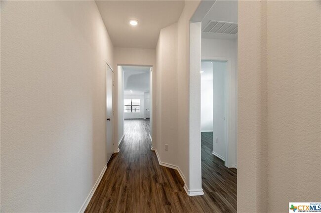 Building Photo - 336 Golden Grove Pkwy