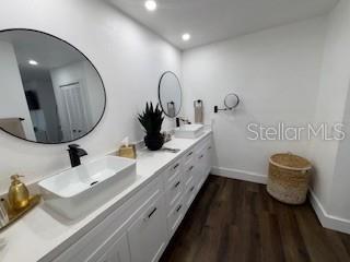 Building Photo - 1802 Los Alamos Dr