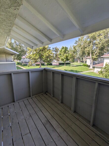 Building Photo - 26200 Redlands Blvd