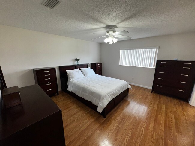 Building Photo - Active 55+ Living in On Top of the World – 2BR/2BA Villa with Resort-Style Amenities!