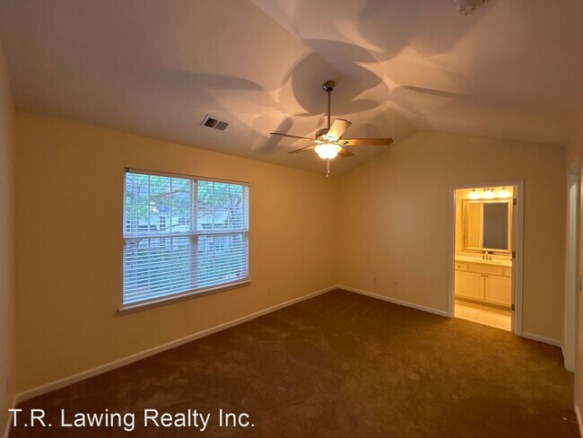 Building Photo - 2 br, 2.5 bath House - 10012 University Pa...