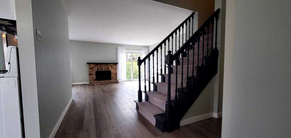 Building Photo - 1576 Dundee Dr