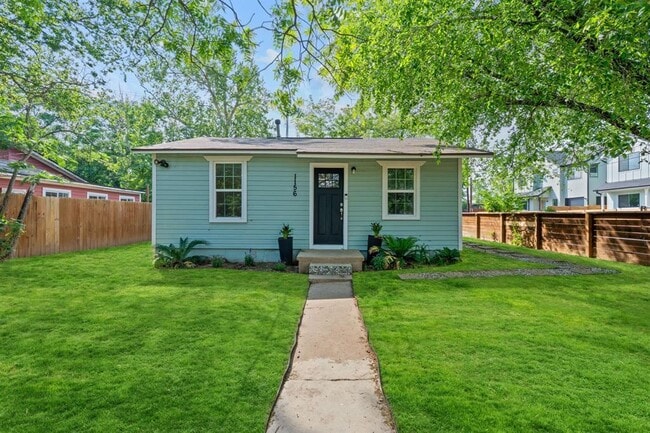 Building Photo - 1156 Nickols Ave