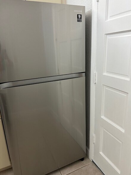 Building Photo - 8500 SW 109th Ave