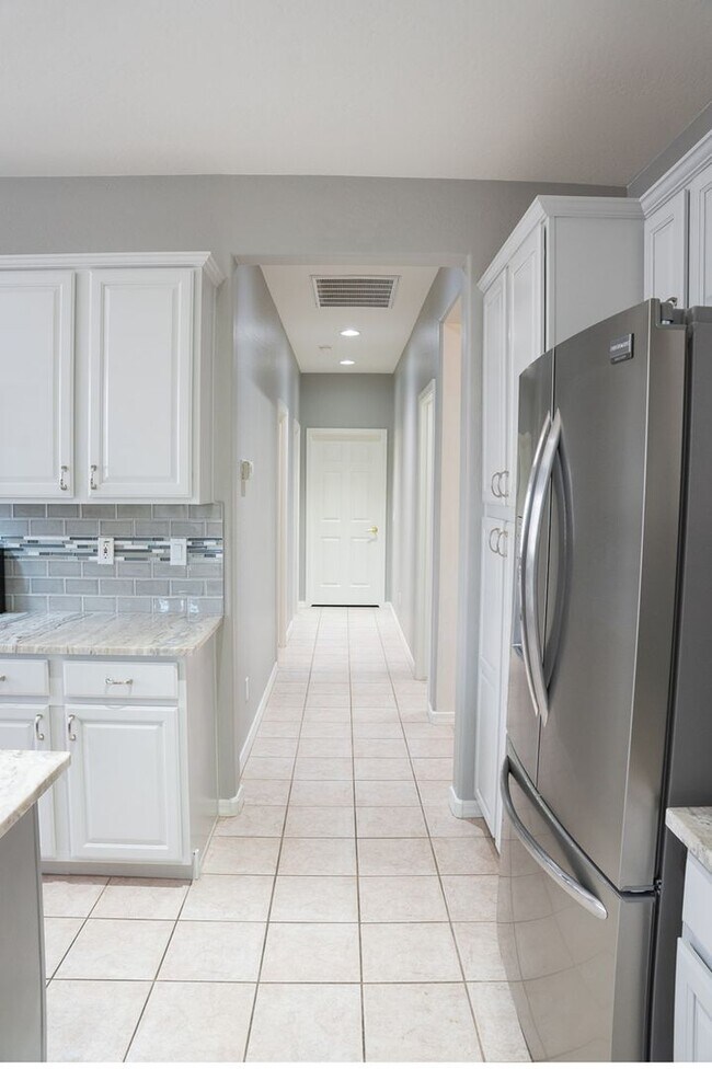 Building Photo - 3555 W Magellan Dr