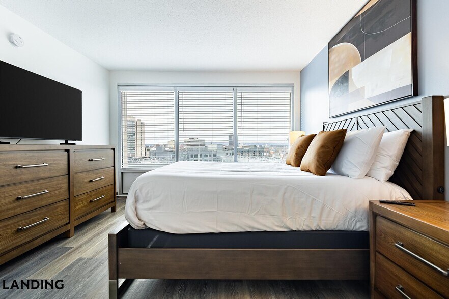 Building Photo - 50 Morgan St N