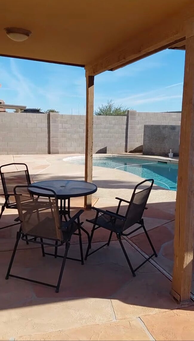 Building Photo - 5123 W Pecan Rd