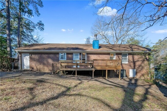 Building Photo - 205 Brookford Ct