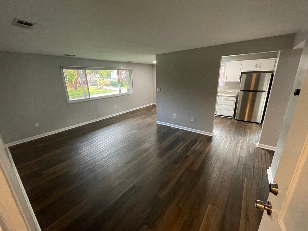 Building Photo - 211 S Tionda Dr