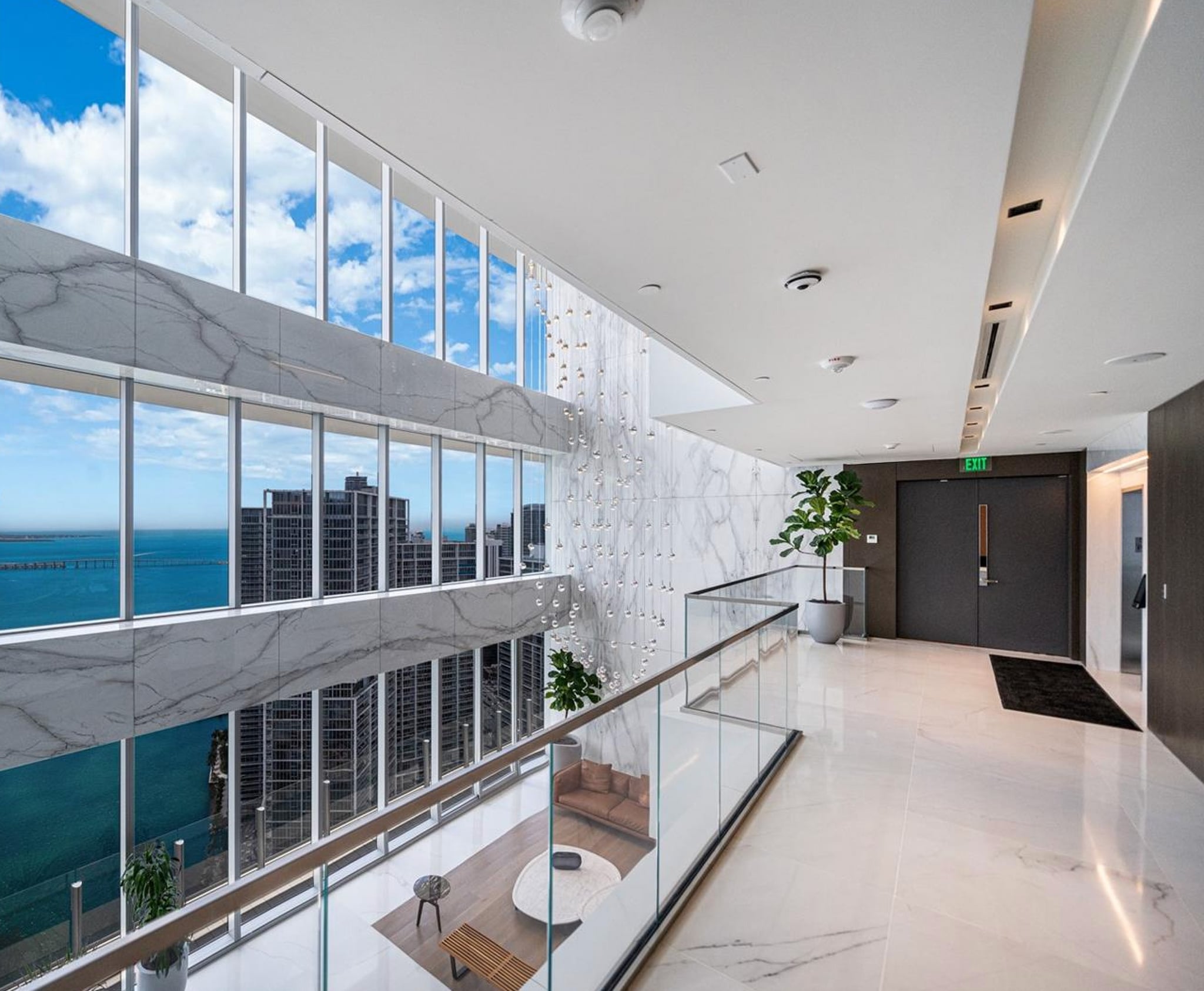 Building Photo - 300 Biscayne Boulevard Way