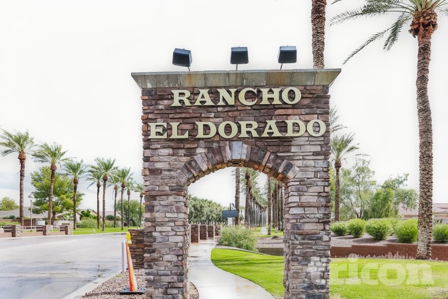 Building Photo - 42065 W Sunland Dr