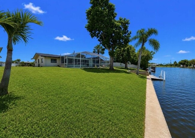 Building Photo - 1725 Bikini Ct