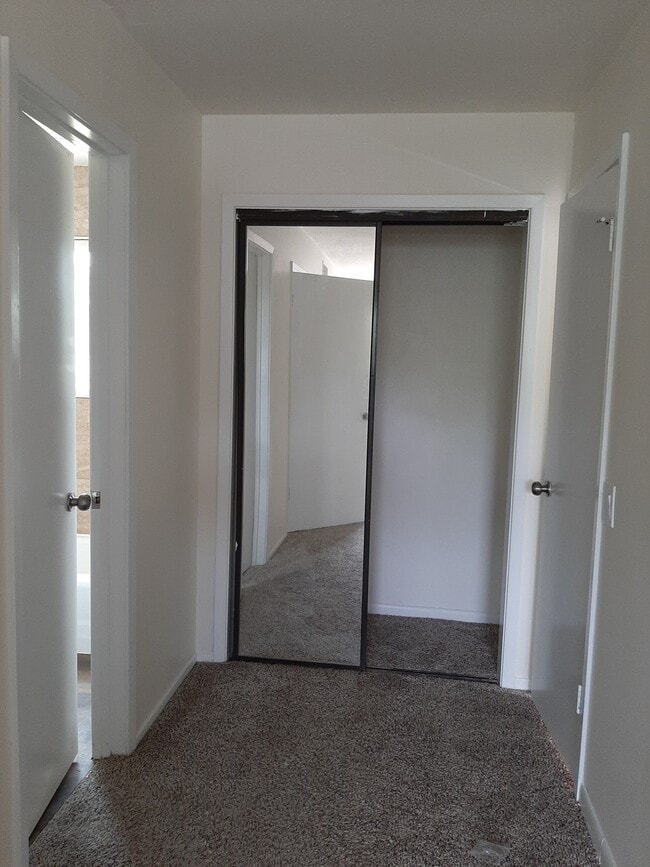 Building Photo - 4318 Jenny Ln