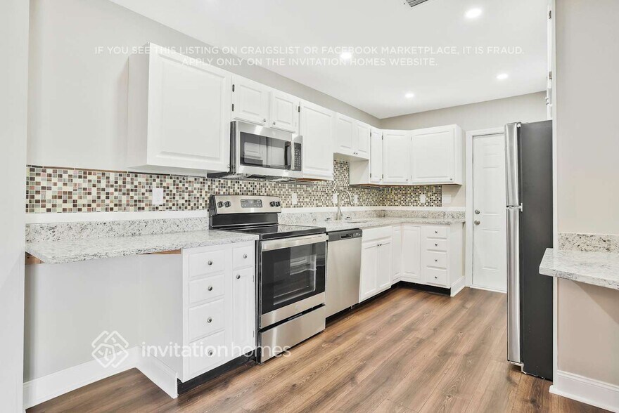 Building Photo - 1088 E Page Dr