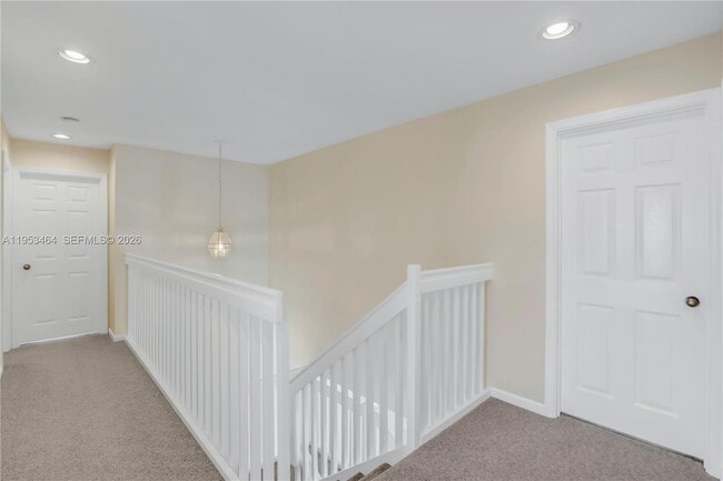 Building Photo - 1042 Bluewood Terrace