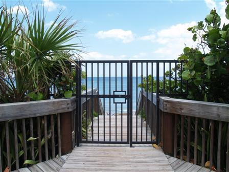 Building Photo - 5080 N Ocean Dr