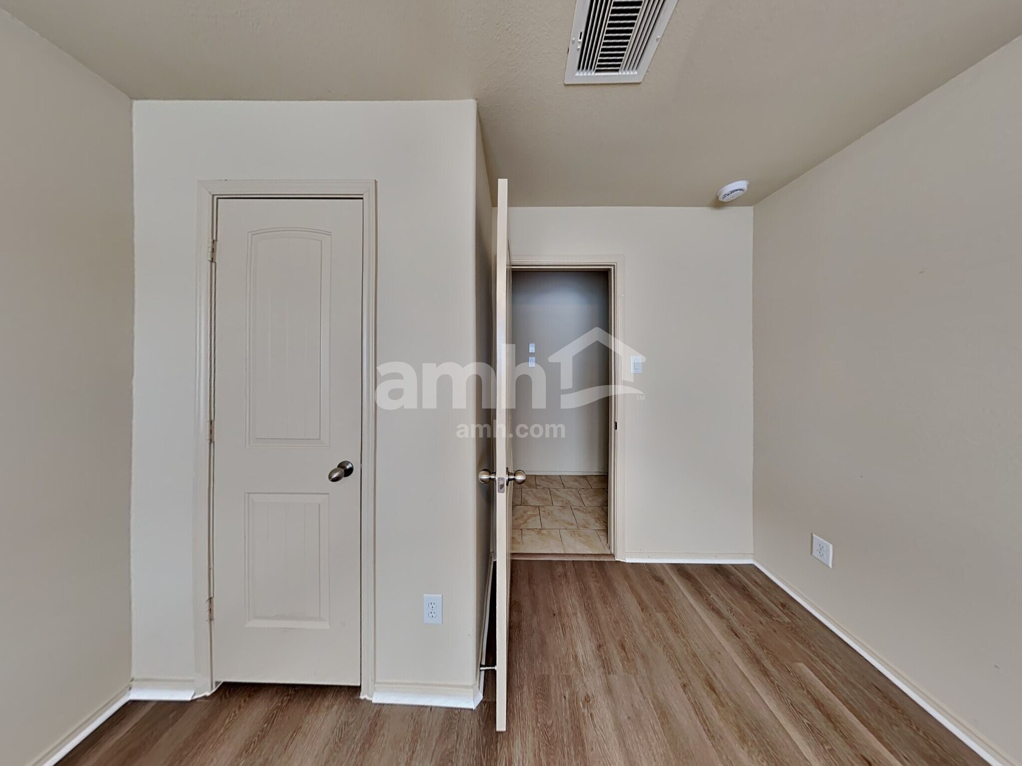 Building Photo - 7210 Alava Dr