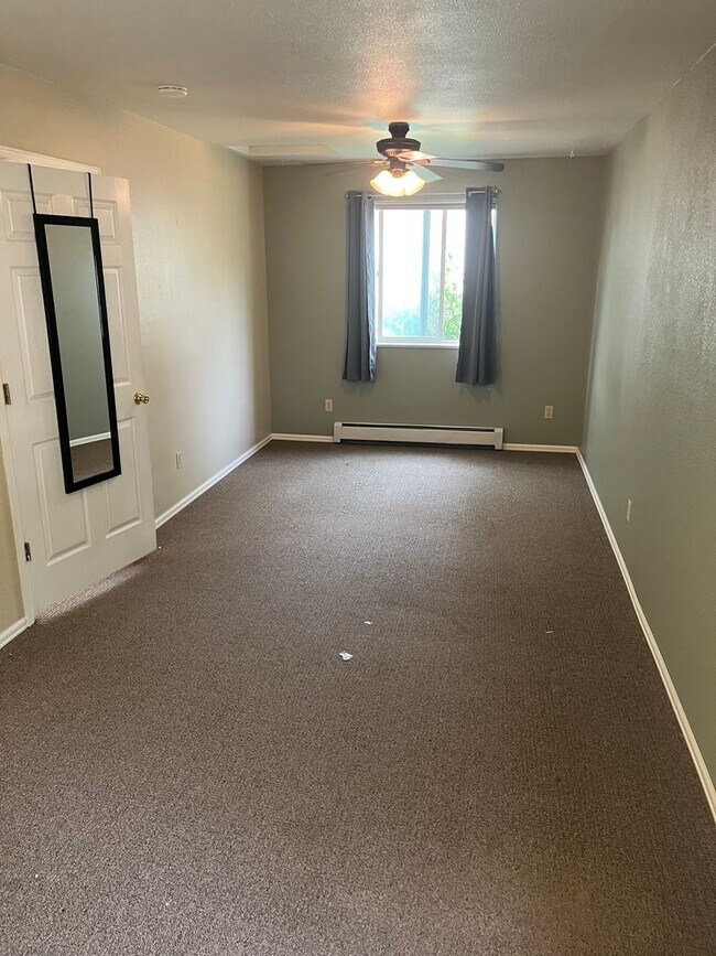 Building Photo - 3 Bed 1.5 Bath Home in Fruita