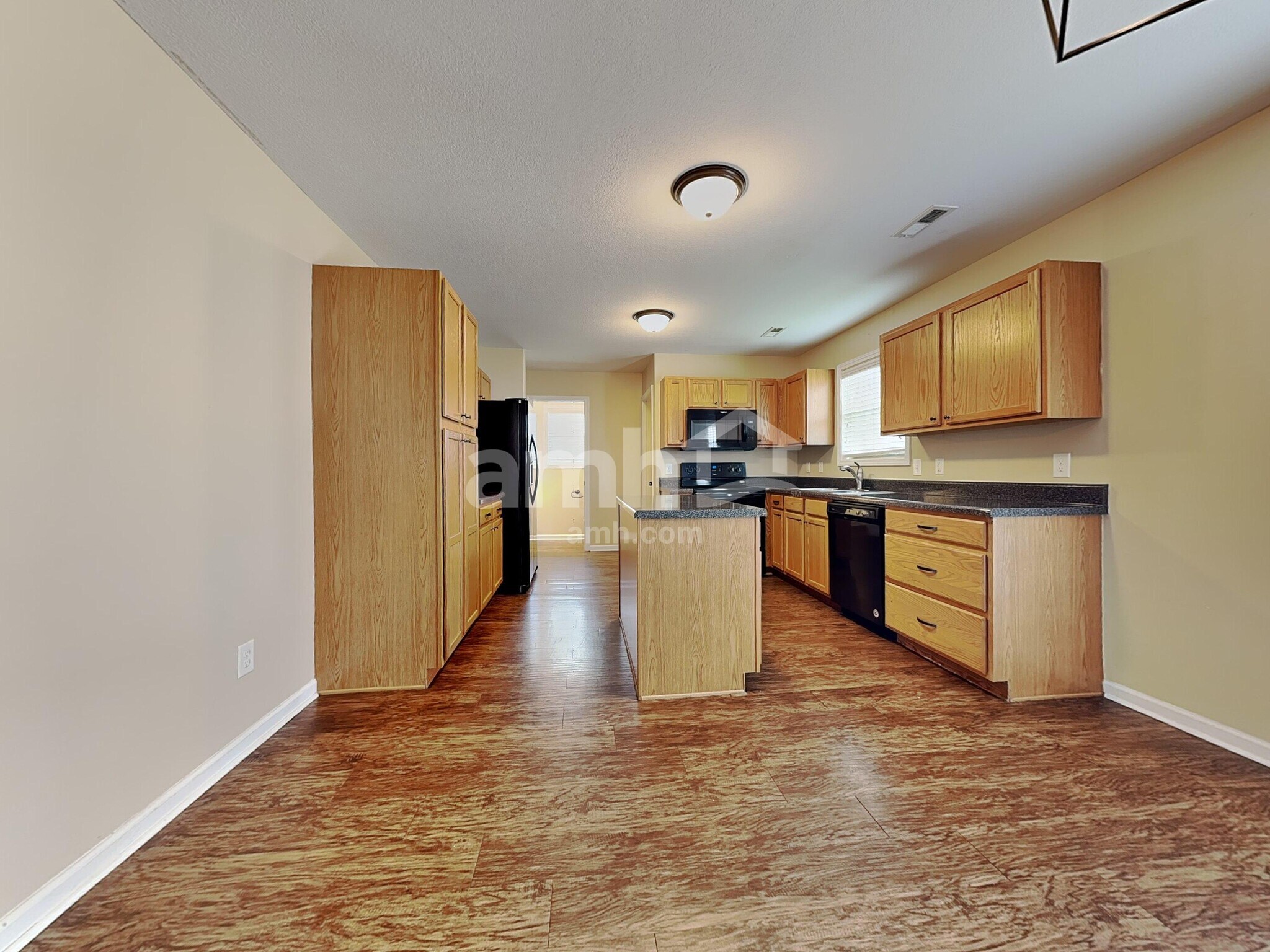 Building Photo - 7904 Mill Park Ln