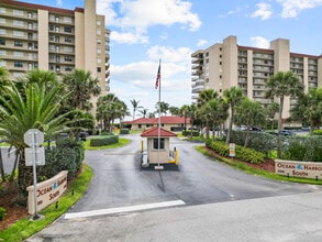 Building Photo - 4200 N Hwy A1A