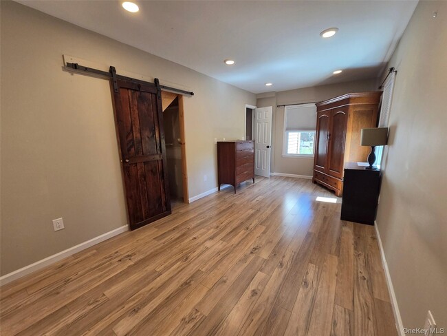 Building Photo - 36 Julie Ln