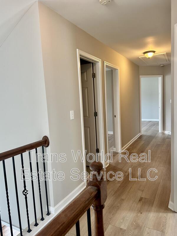 Building Photo - 2282 Young America Dr NE