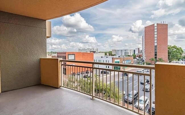 Building Photo - 1108 N Franklin St