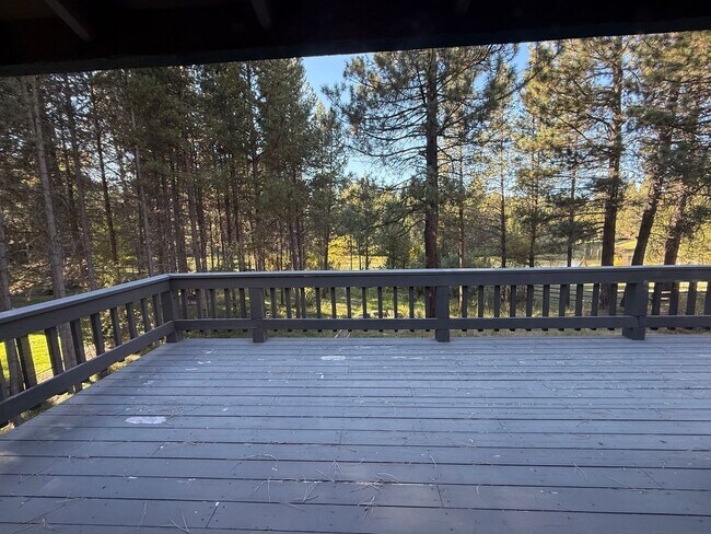 Building Photo - Furnished Riverfront Cabin on the Spring River – 4 Bedrooms, 3 Bathrooms 2,300 sq. ft. | Fully Fu...