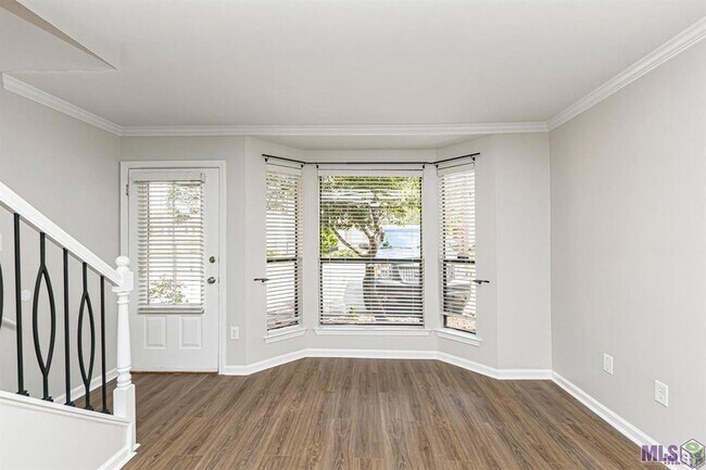 Building Photo - 9506 Jefferson Hwy