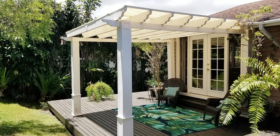 Building Photo - 1120 Maohu St