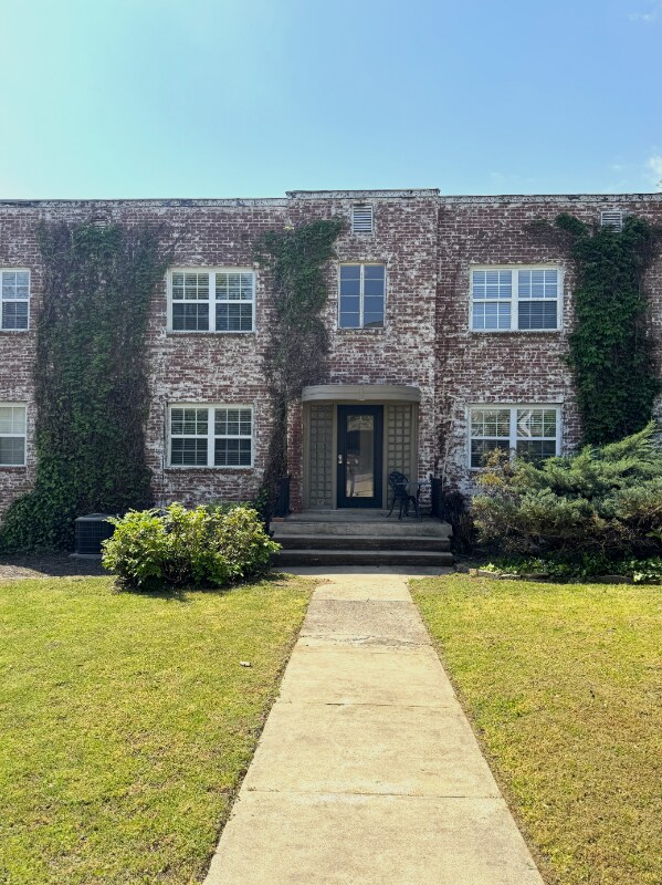 Building Photo - 529 Whitham Ave