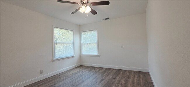 Building Photo - 4257 Cherokee Trail