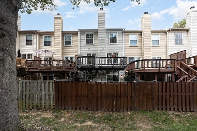 Building Photo - 6107 Summer Park Ln