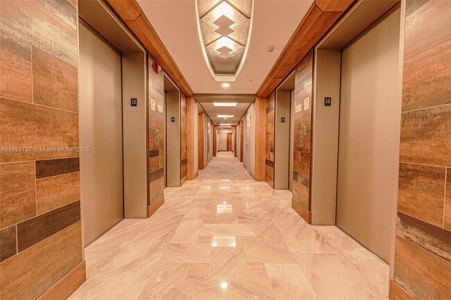 Building Photo - 31 SE 5th St