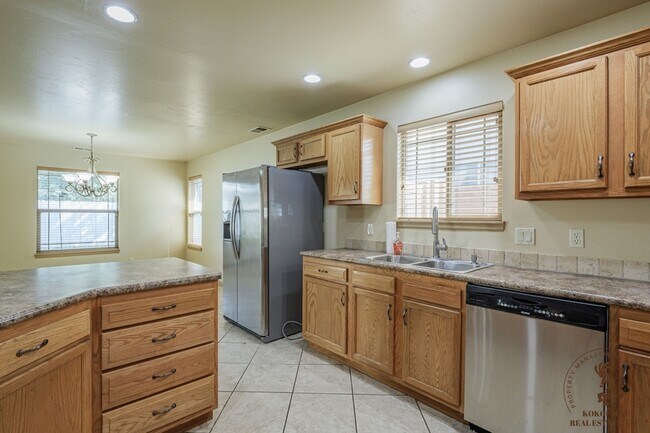 Building Photo - 3090 Aberdeen Ln