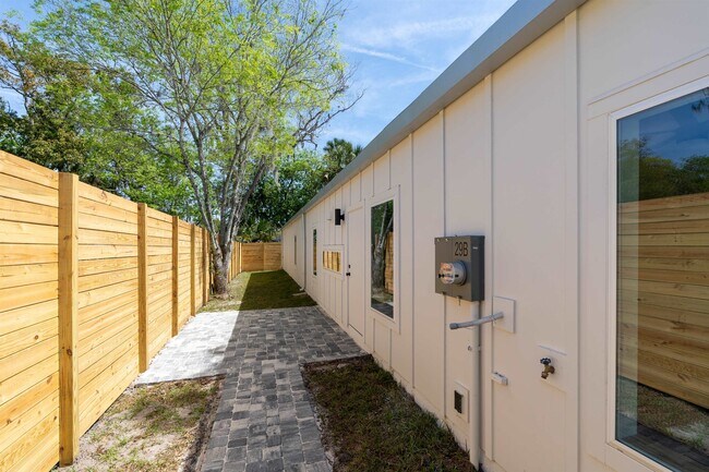 Building Photo - 29 Masters Dr